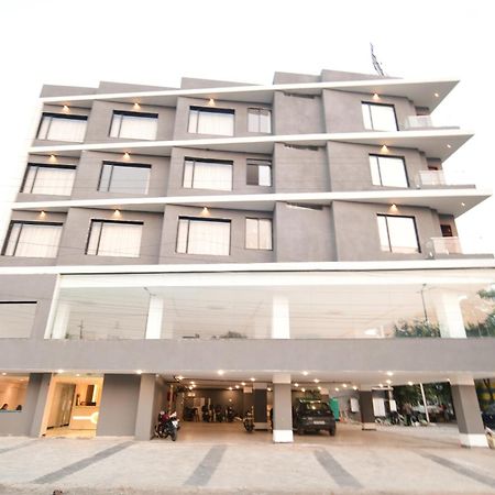 אינדורה Aceotel Premier, Vijay Nagar מראה חיצוני תמונה