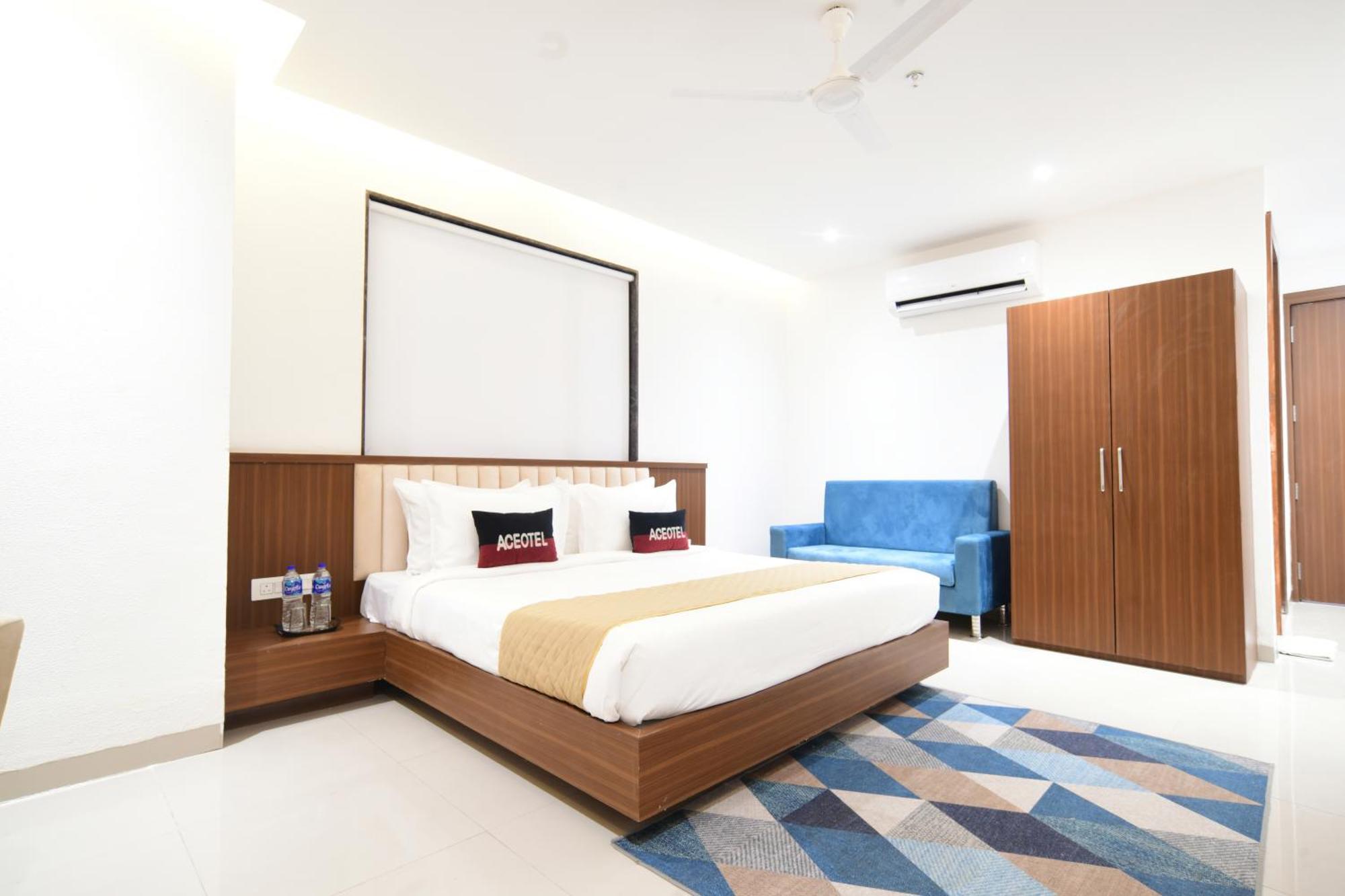 אינדורה Aceotel Premier, Vijay Nagar מראה חיצוני תמונה