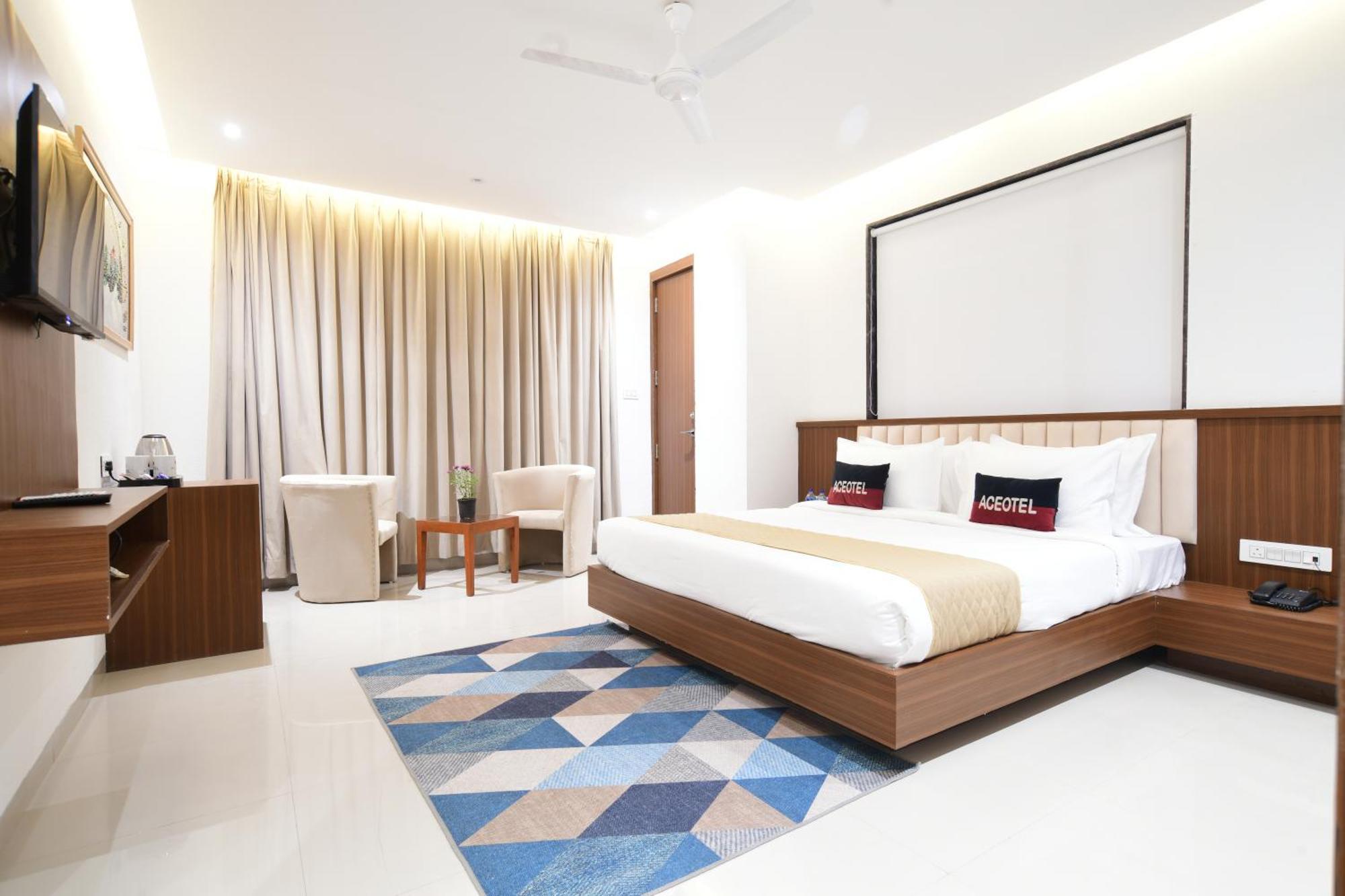 אינדורה Aceotel Premier, Vijay Nagar מראה חיצוני תמונה