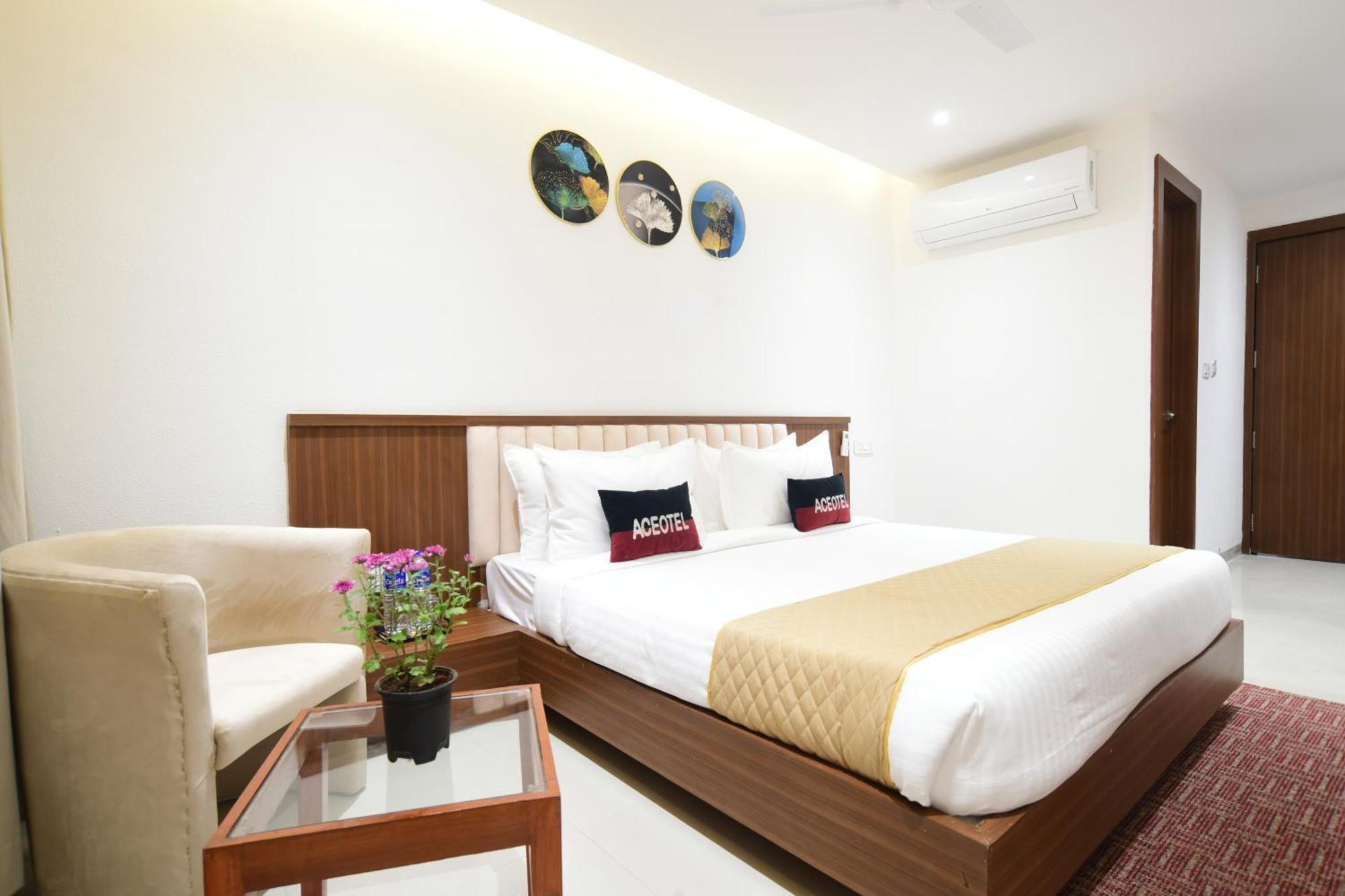 אינדורה Aceotel Premier, Vijay Nagar מראה חיצוני תמונה
